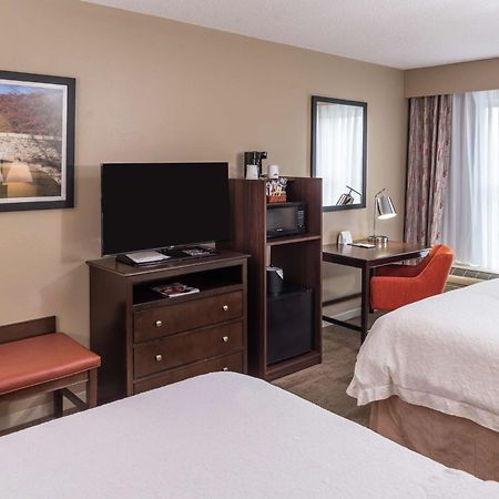 Hampton Inn & Suites Charlotte Arrowood Rd Εξωτερικό φωτογραφία