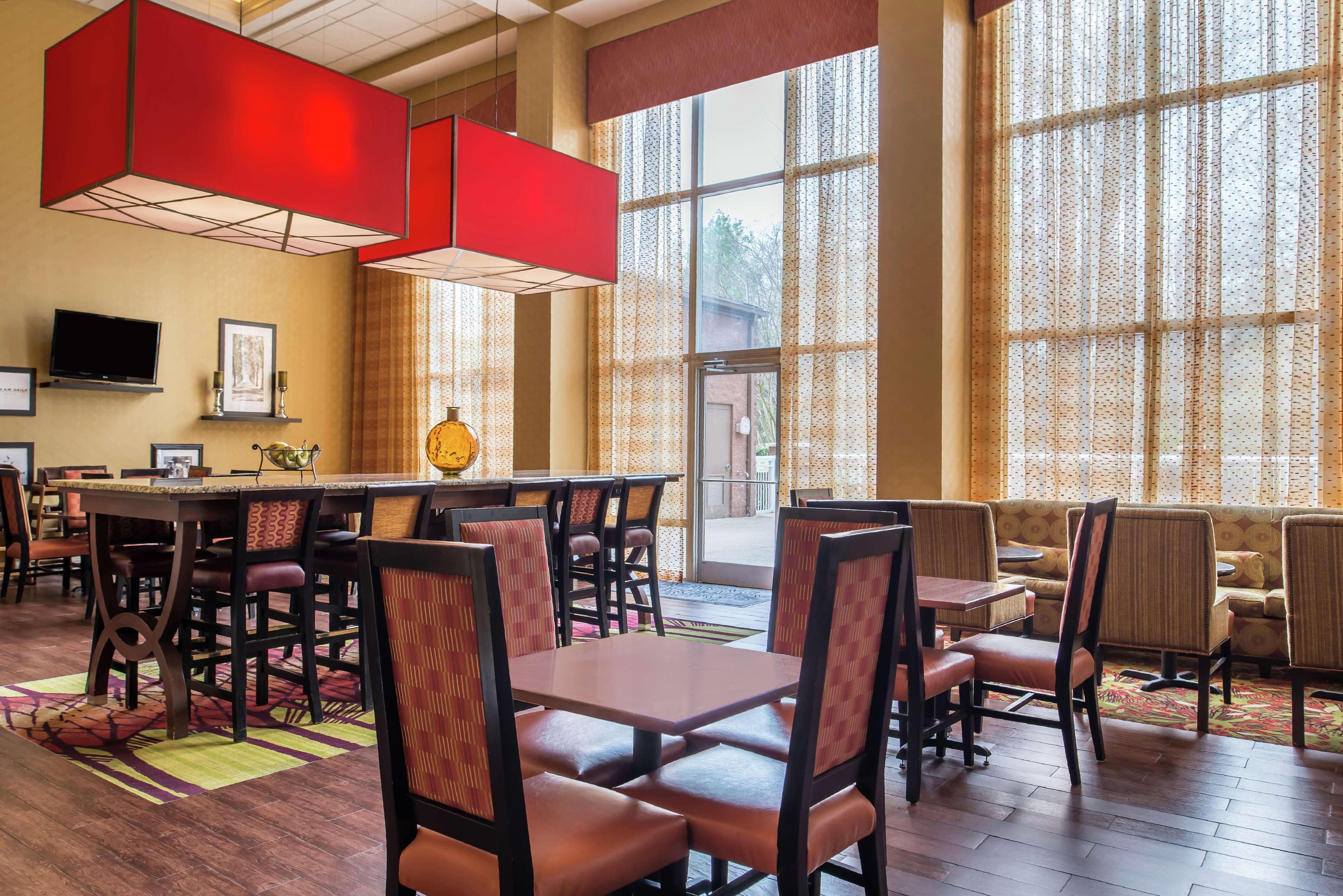 Hampton Inn & Suites Charlotte Arrowood Rd Εξωτερικό φωτογραφία