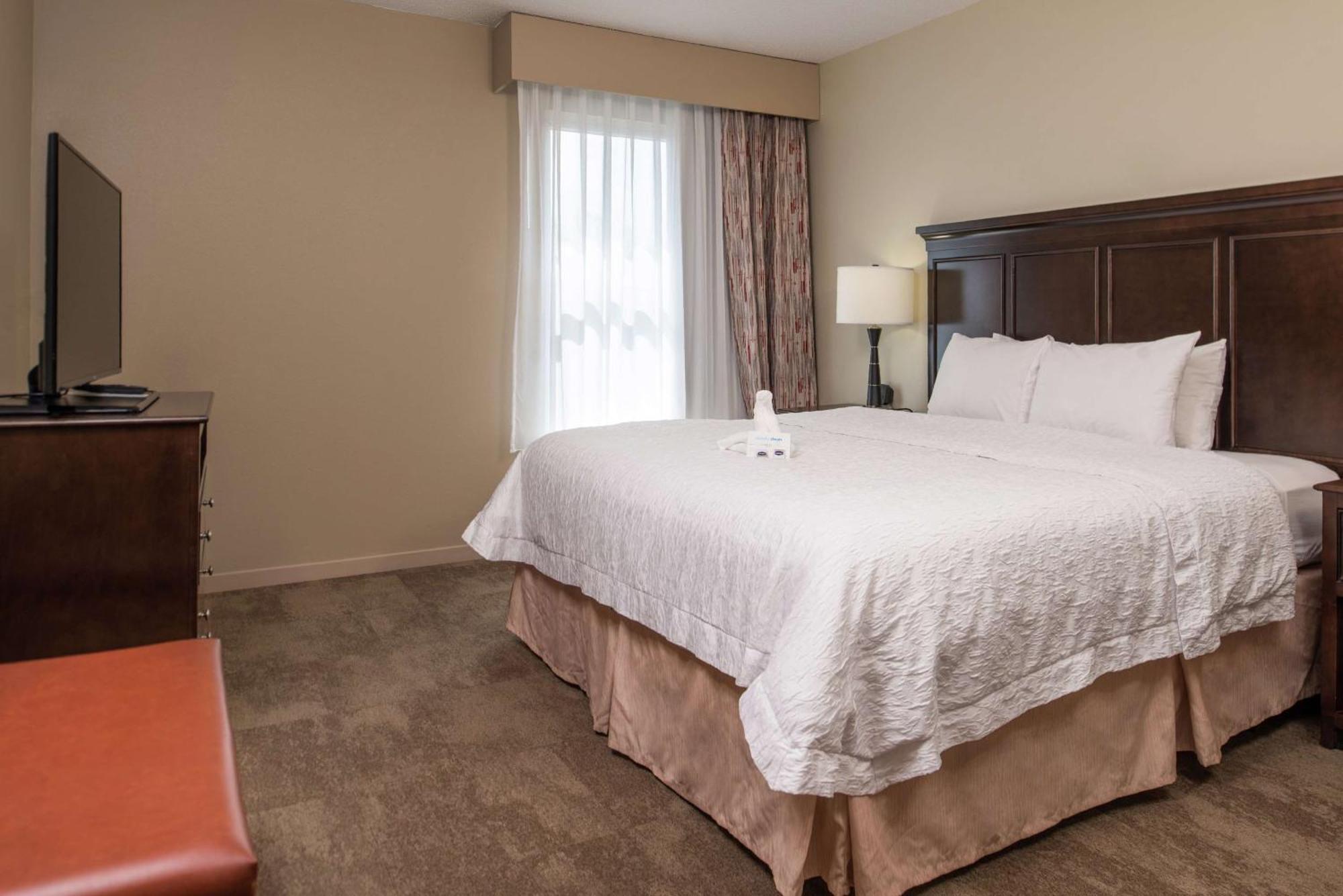 Hampton Inn & Suites Charlotte Arrowood Rd Εξωτερικό φωτογραφία