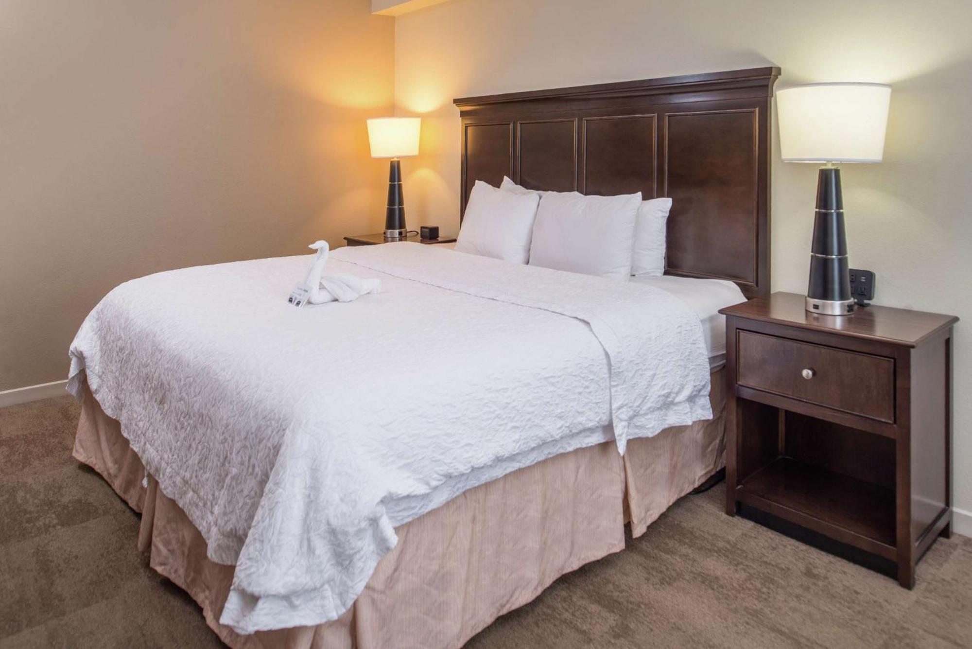Hampton Inn & Suites Charlotte Arrowood Rd Εξωτερικό φωτογραφία