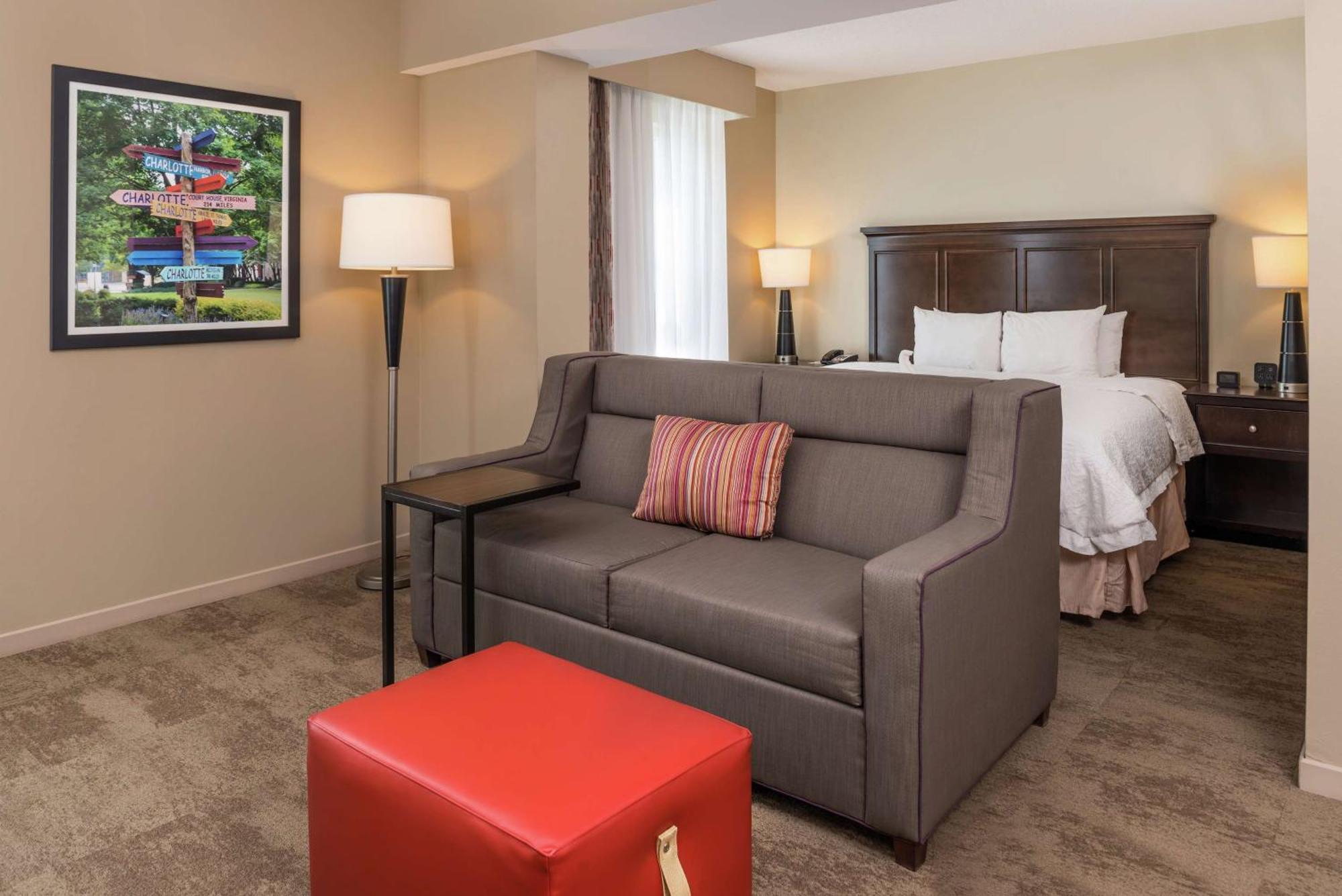 Hampton Inn & Suites Charlotte Arrowood Rd Εξωτερικό φωτογραφία