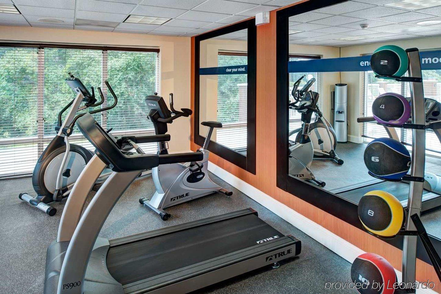 Hampton Inn & Suites Charlotte Arrowood Rd Ανέσεις φωτογραφία